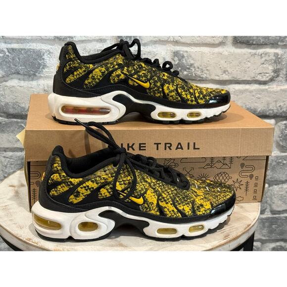 Nike Shoes - Nike Air Max Plus Yellow Snakeskin Size 7.5w CT1555-001